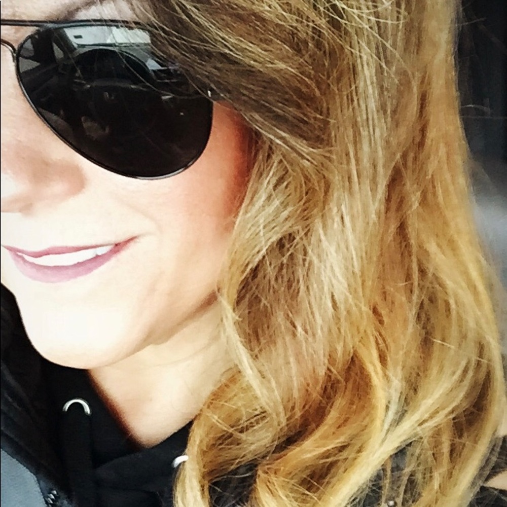 Meet your Posher, Becky